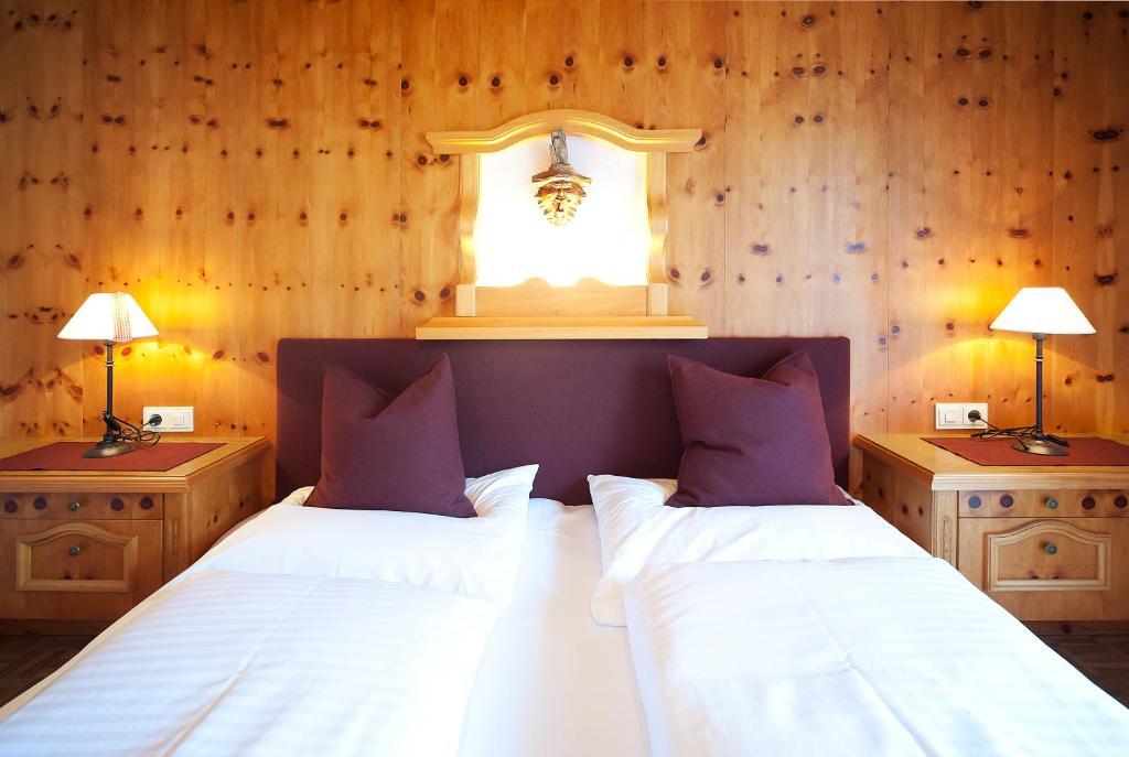 Leo Appartements Mayrhofen Exterior photo